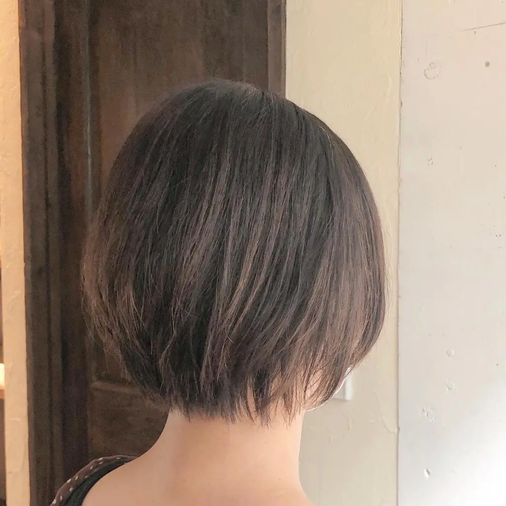 ショートボブ×ハイライト