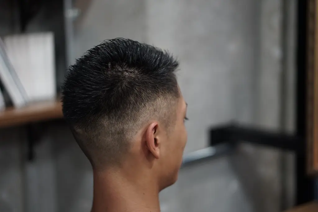 刈り上げ×短髪