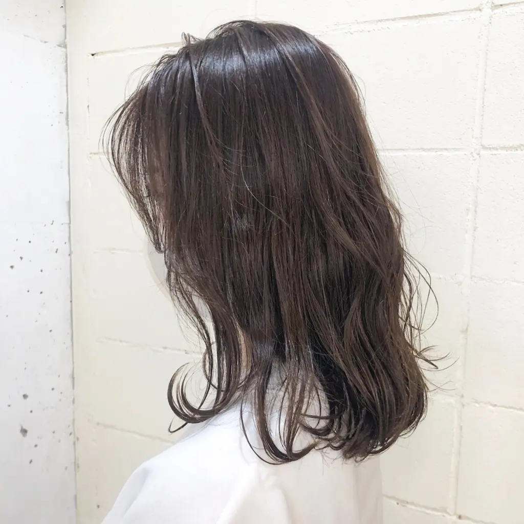 アッシュブラウン×ミディアム