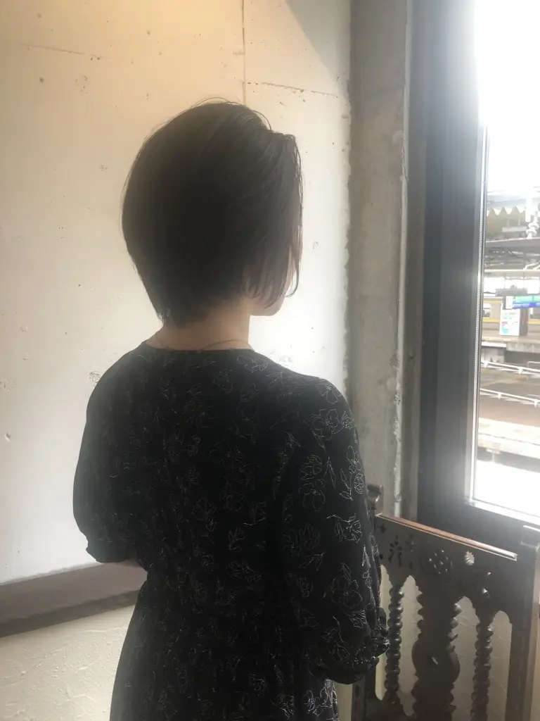 大人の前下がりボブスタイル