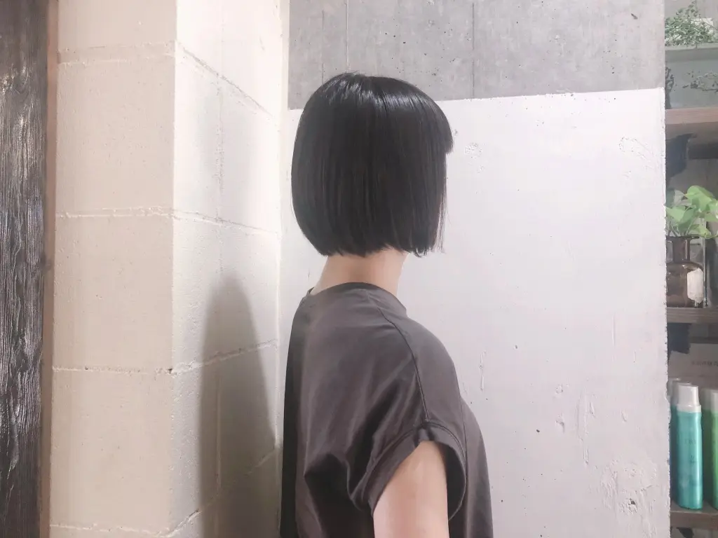 大人のボブスタイル