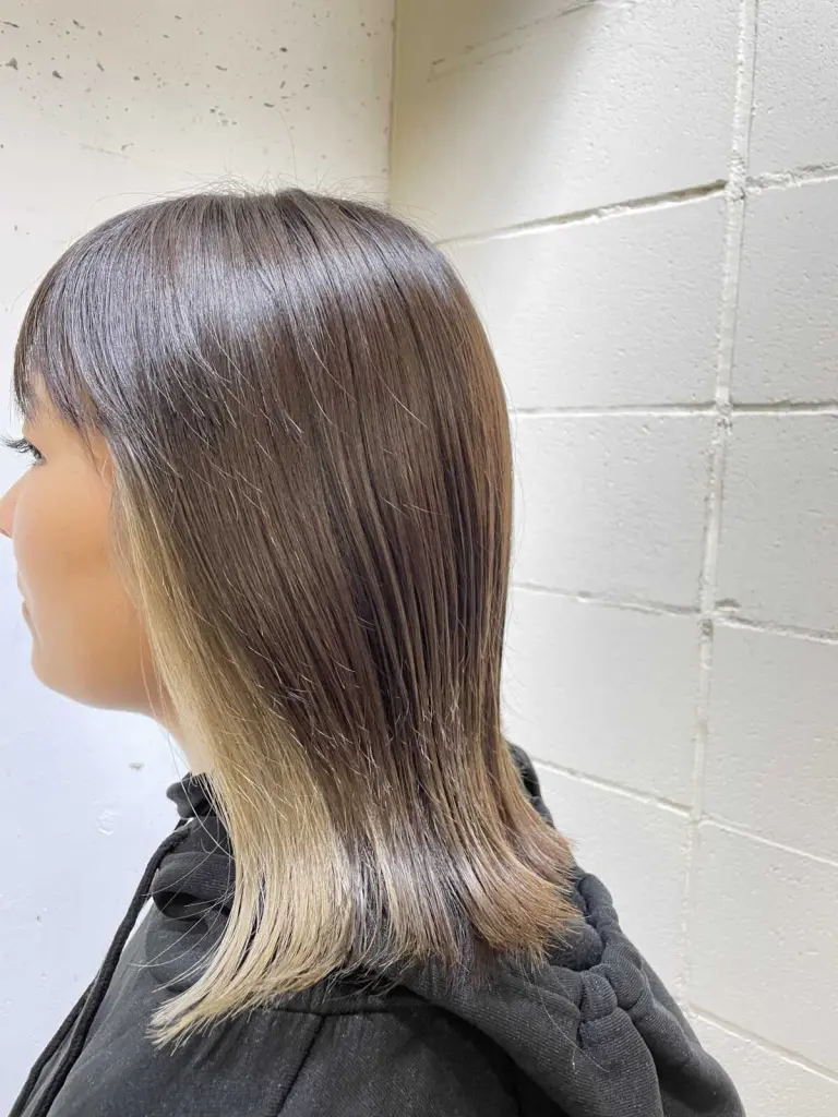 ミディアムインナーカラースタイル