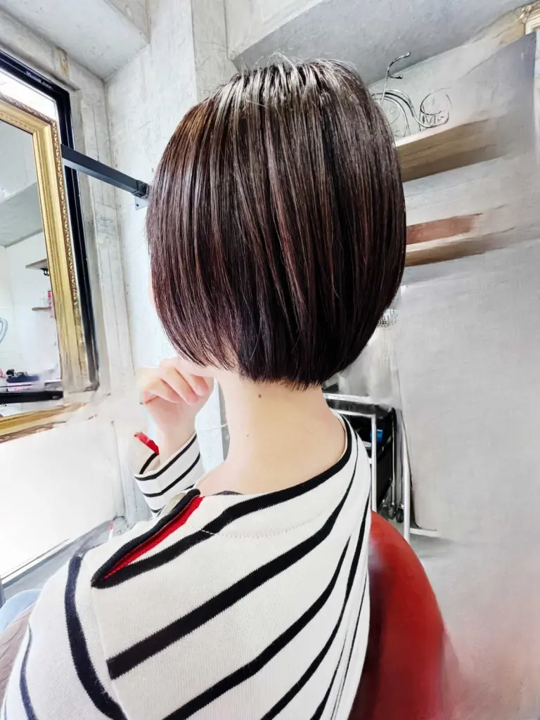 跳ねないボブスタイル