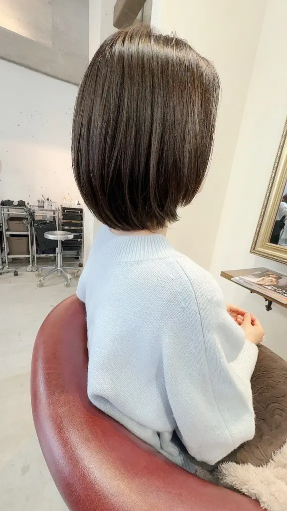 跳ねないボブスタイル