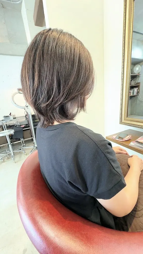 トップがふんわりカット。