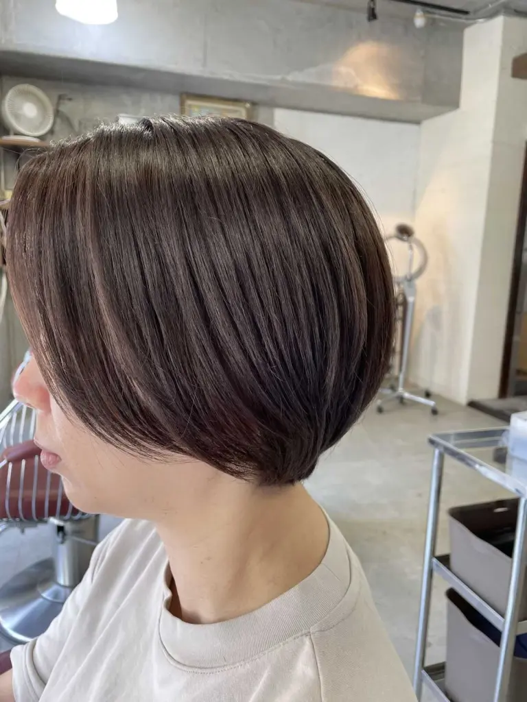 ショートボブ×アッシュベージュ