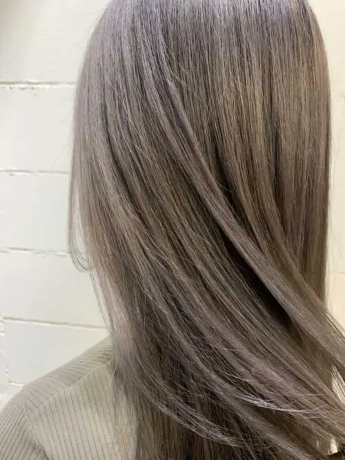 ブリーチカラー×透明感ベージュ