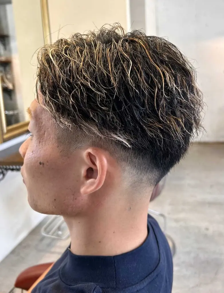 ナチュラルフェード×ハイライトブリーチ