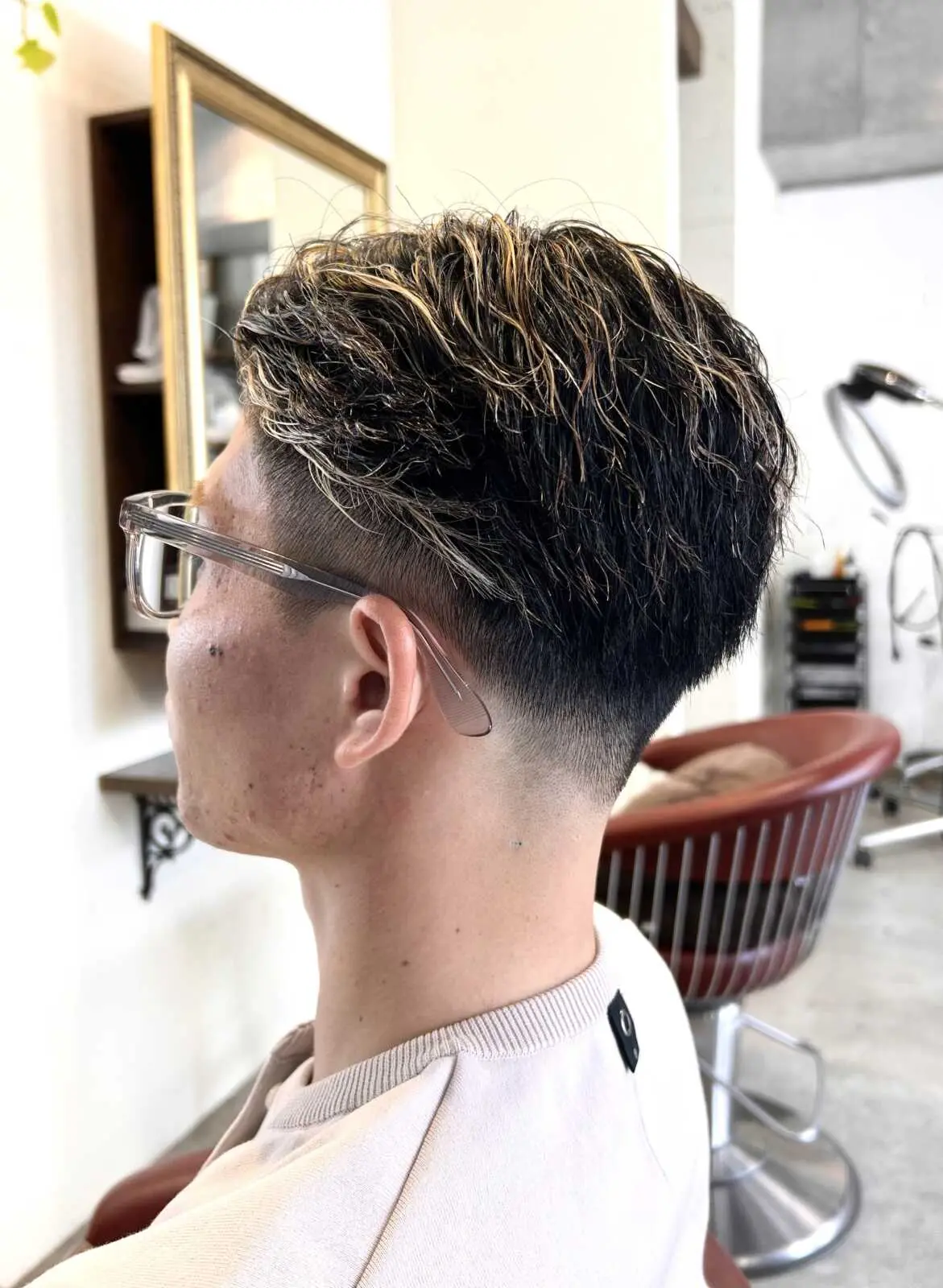 低めフェード×ハイライトブリーチ