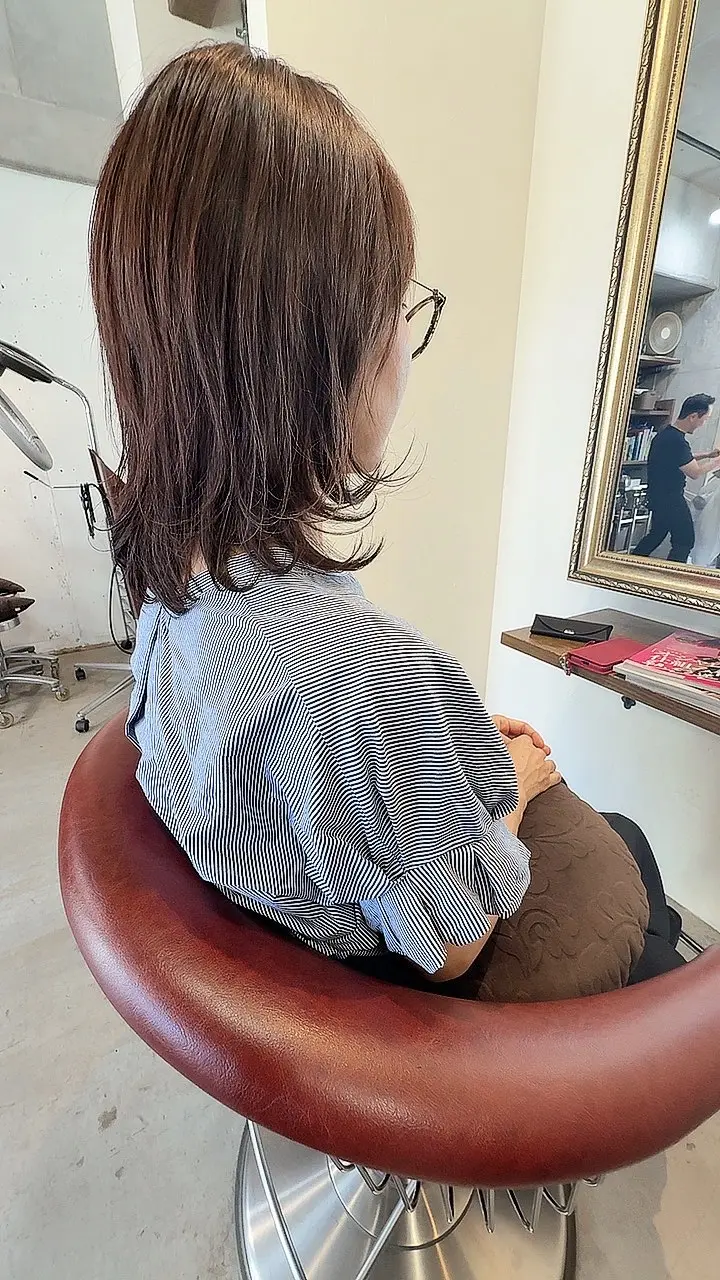 ペタ毛解決ミディアムレイヤーカット