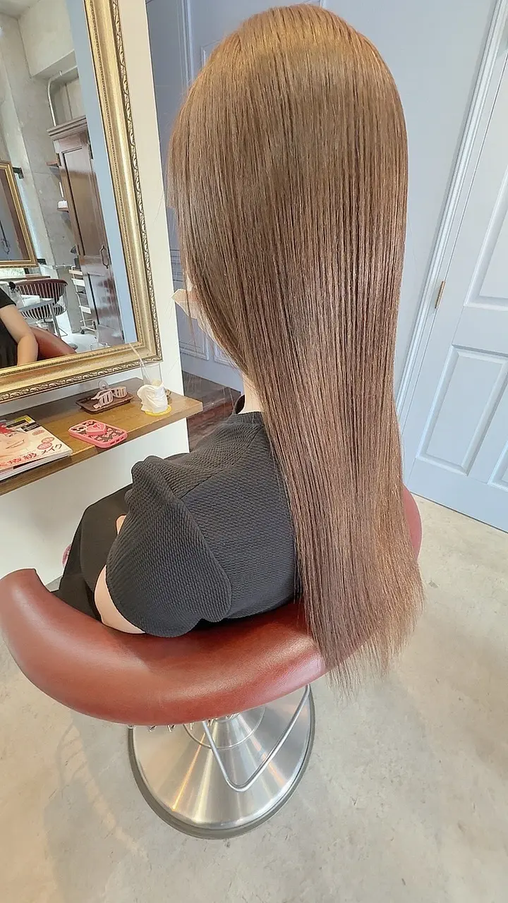 縮毛矯正ロングヘア アッシュグレージュカラー - サブ画像1