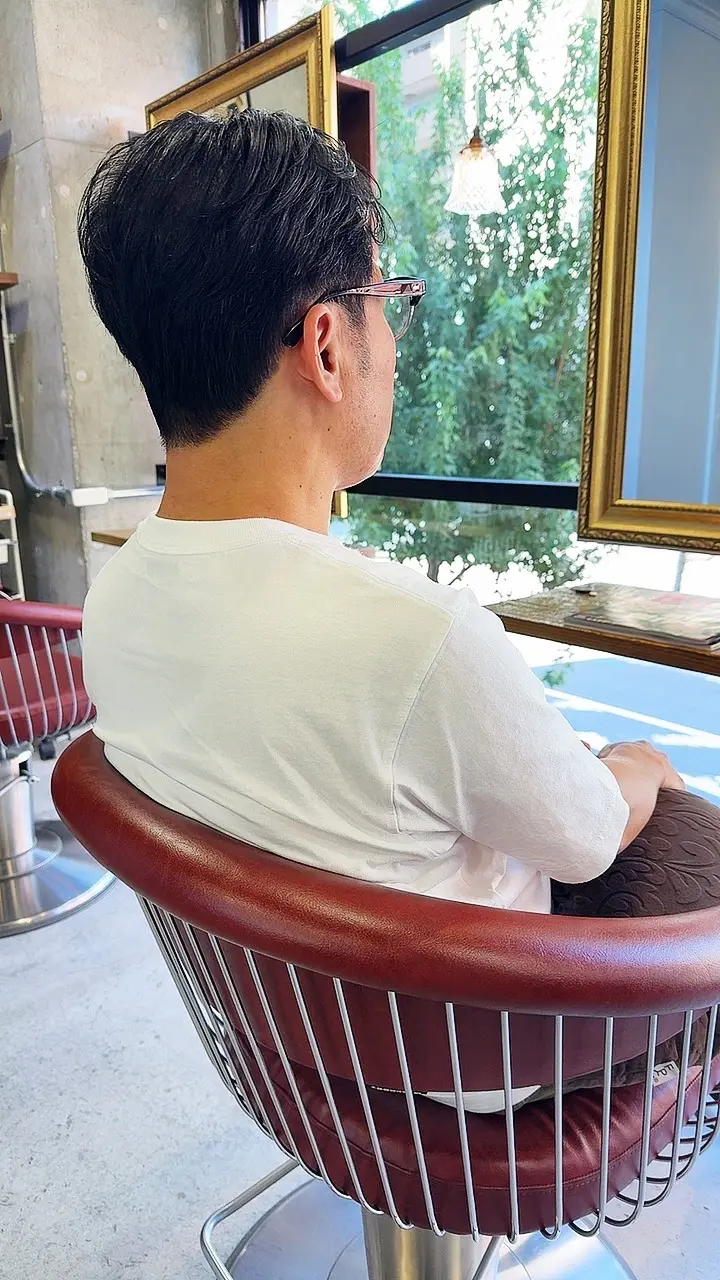 スーツに合うフェザーカット