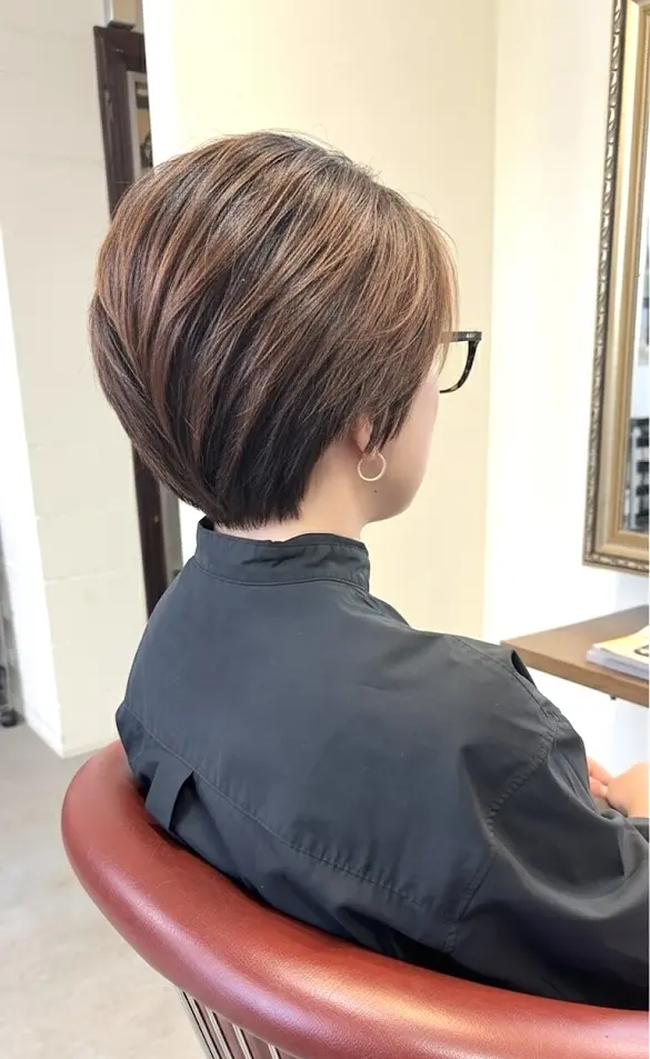 大人のショートボブ