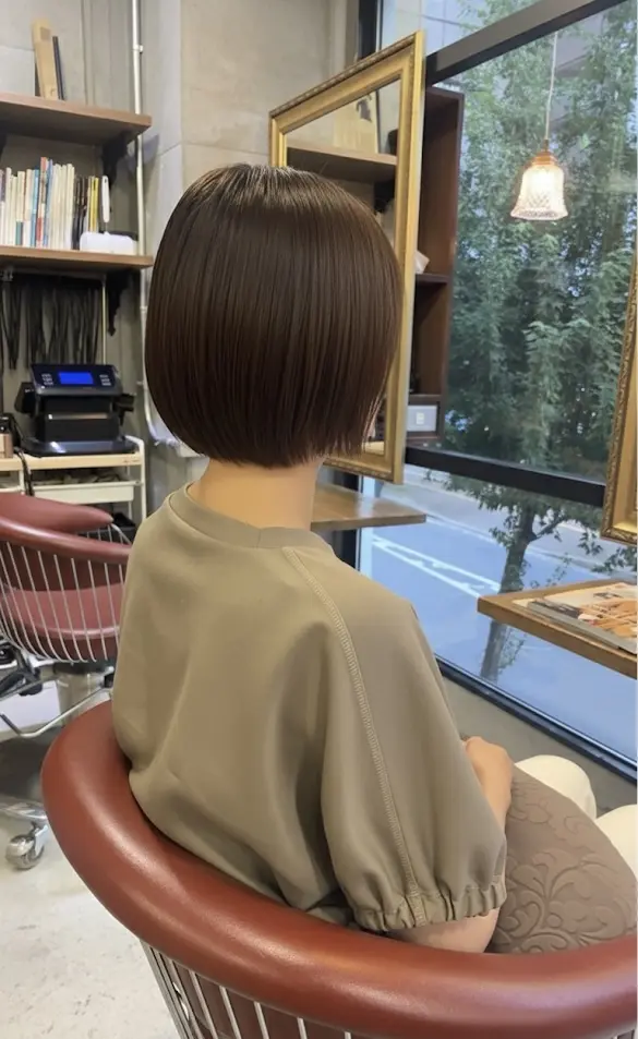 襟足すっきりボブ