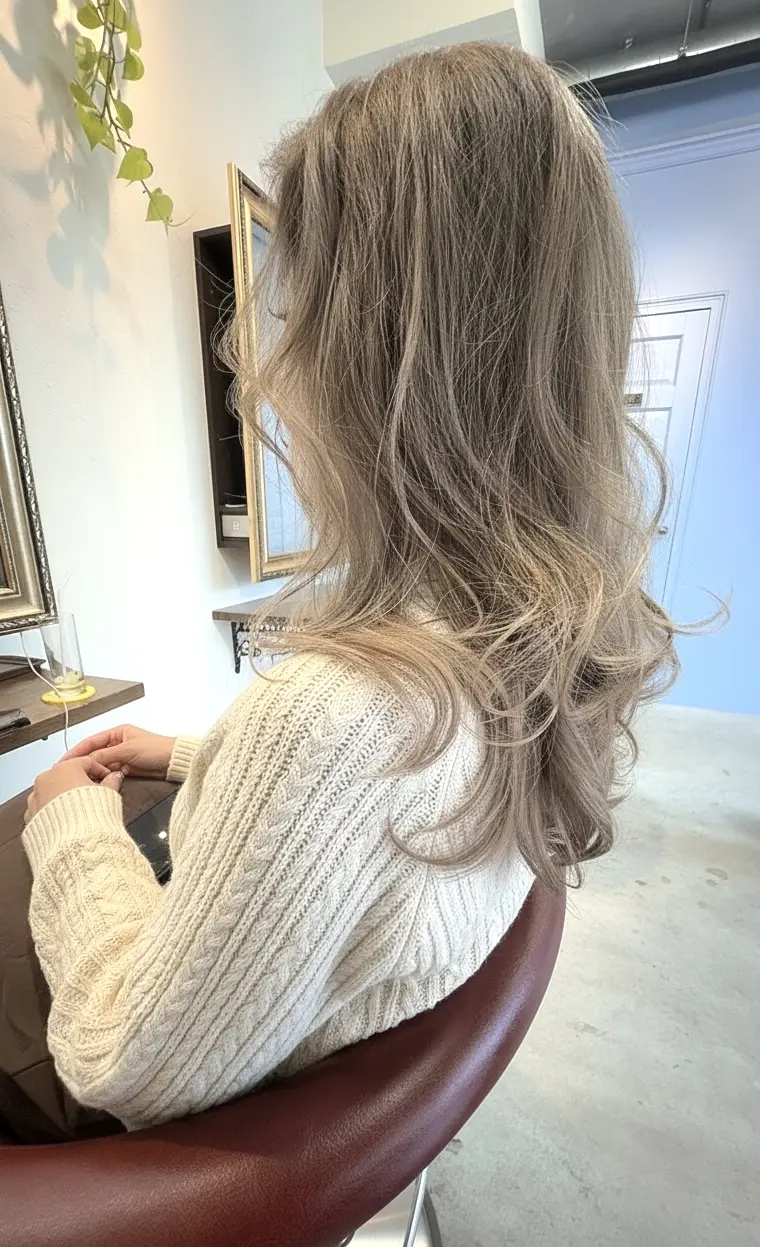 ブリーチカラー　シルバーグレージュ