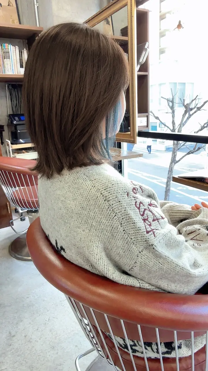 ブルーインナーカラー（ミディアム） | 千葉駅徒歩１分の美容院・美容室 Lourdes Hair Design（ルルドヘアデザイン）