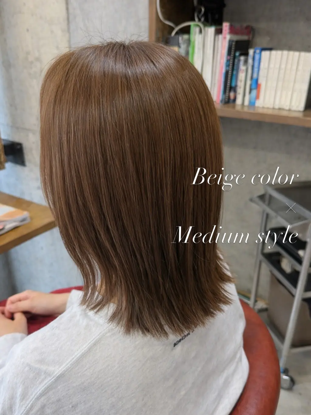透明感ベージュカラー×ミディアムスタイル（ミディアム） | 千葉駅徒歩１分の美容院・美容室 Lourdes Hair Design（ルルドヘアデザイン）